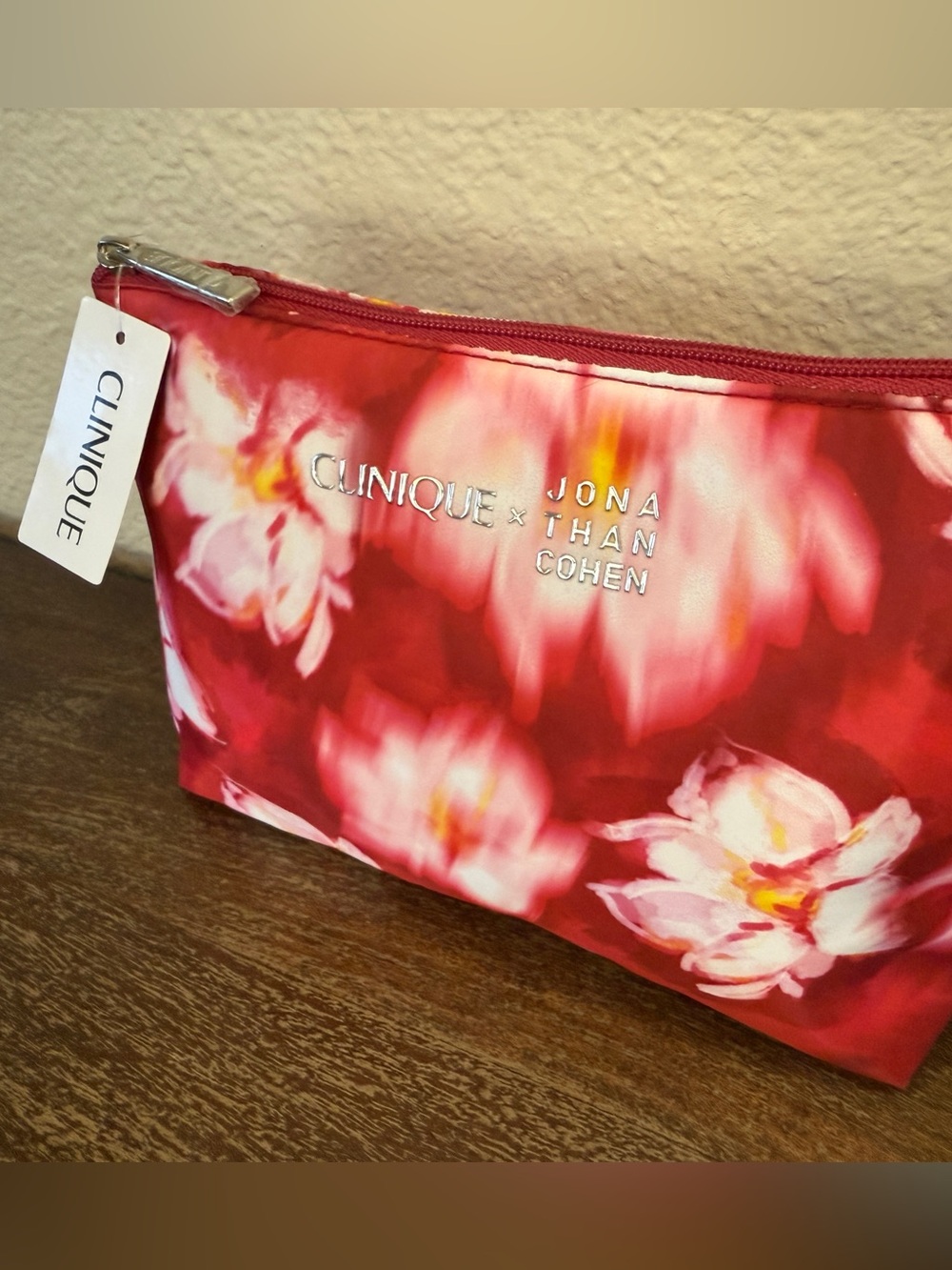 Clinique x Jonathan Cohen Colab Floral Cosmetic Pouch - Picture 3 of 13
